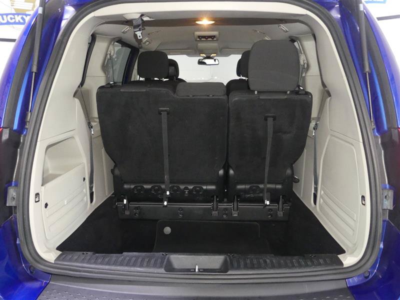 Used 2019 Dodge Grand Caravan SE w/ UConnect Hands-Free Group FWD image 9