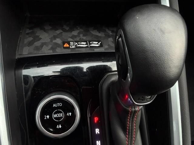 Used 2023 Chevrolet Colorado Z71 w/ Z71 Convenience Package 2 AWD/4WD image 12