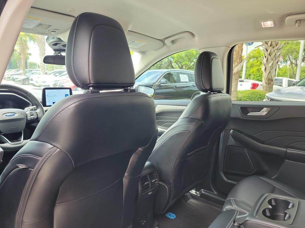 Used 2021 Ford Escape SEL FWD image 12