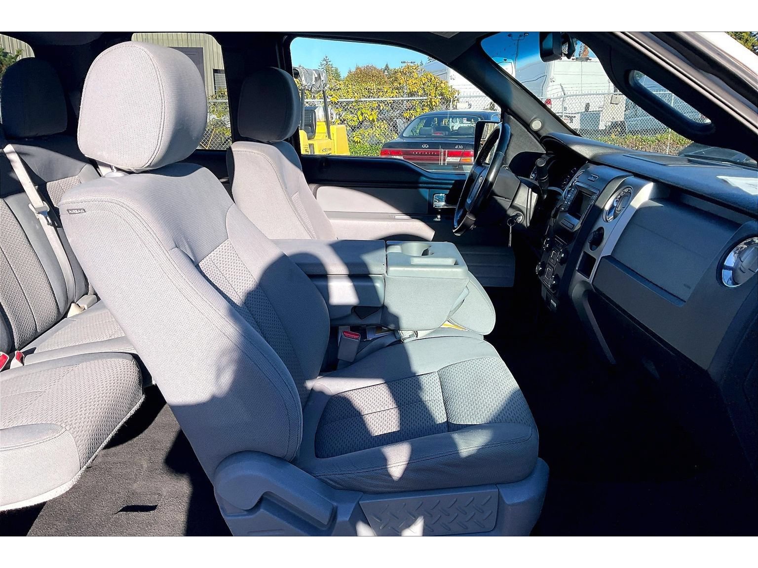 Used 2013 Ford F150 XLT w/ Luxury Equipment Group AWD/4WD image 7