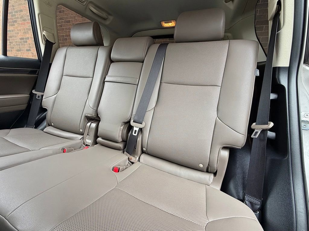 Used 2020 Lexus GX 460 Premium w/ Premium Package image 17