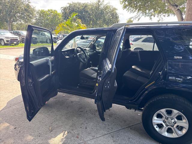 Used 2017 Toyota 4Runner SR5 RWD image 11