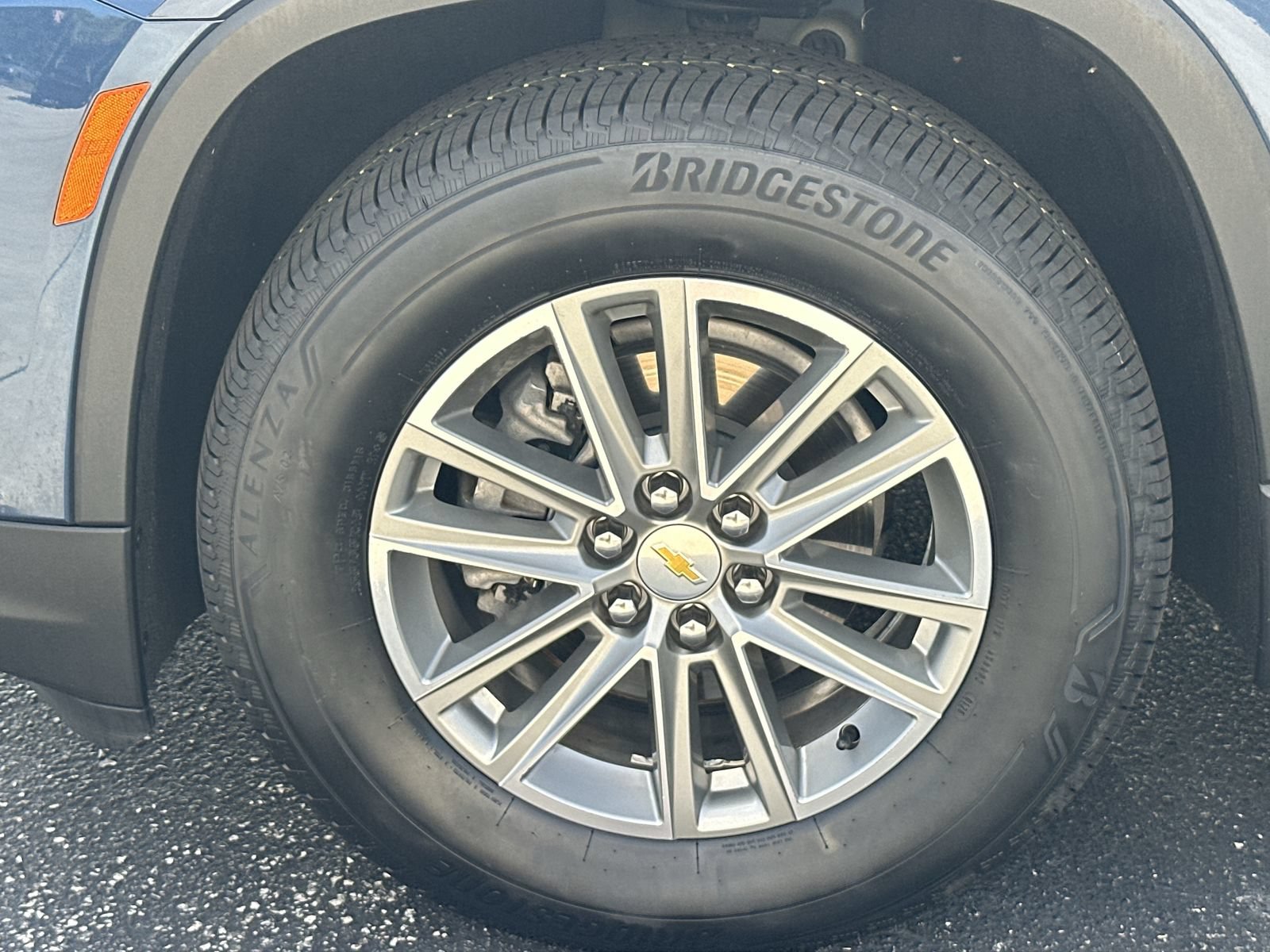 Used 2023 Chevrolet Traverse LT AWD/4WD image 13