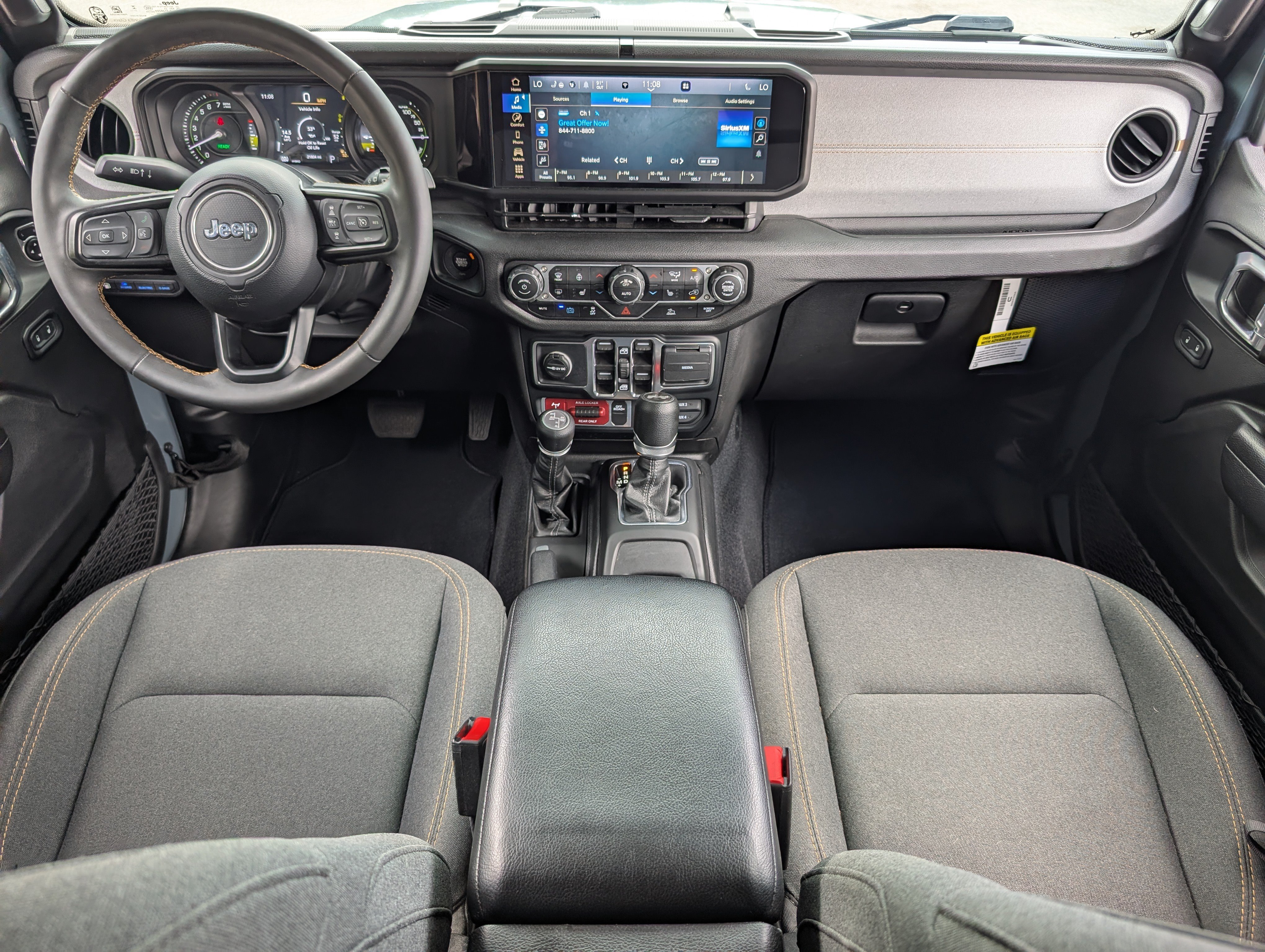 Used 2024 Jeep Wrangler Unlimited AWD/4WD image 22