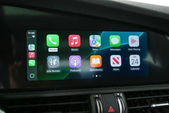 New 2026 Alfa Romeo Giulia w/ Driving Assist Package RWD image 4