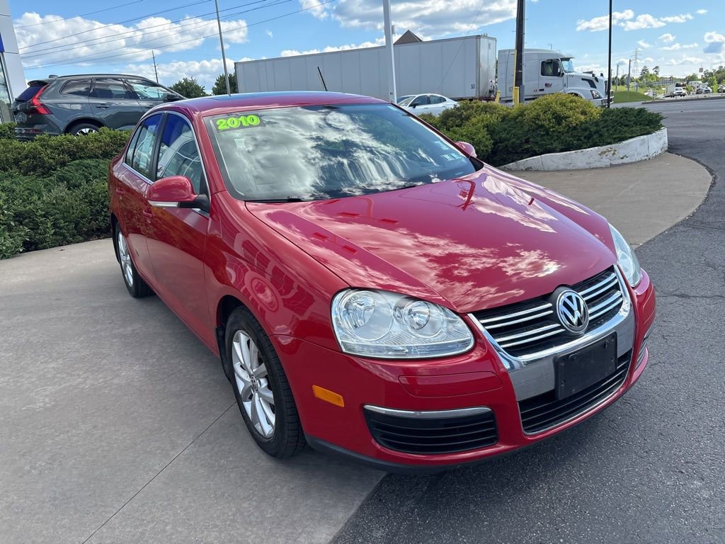 Used 2010 Volkswagen Jetta SE FWD image 4