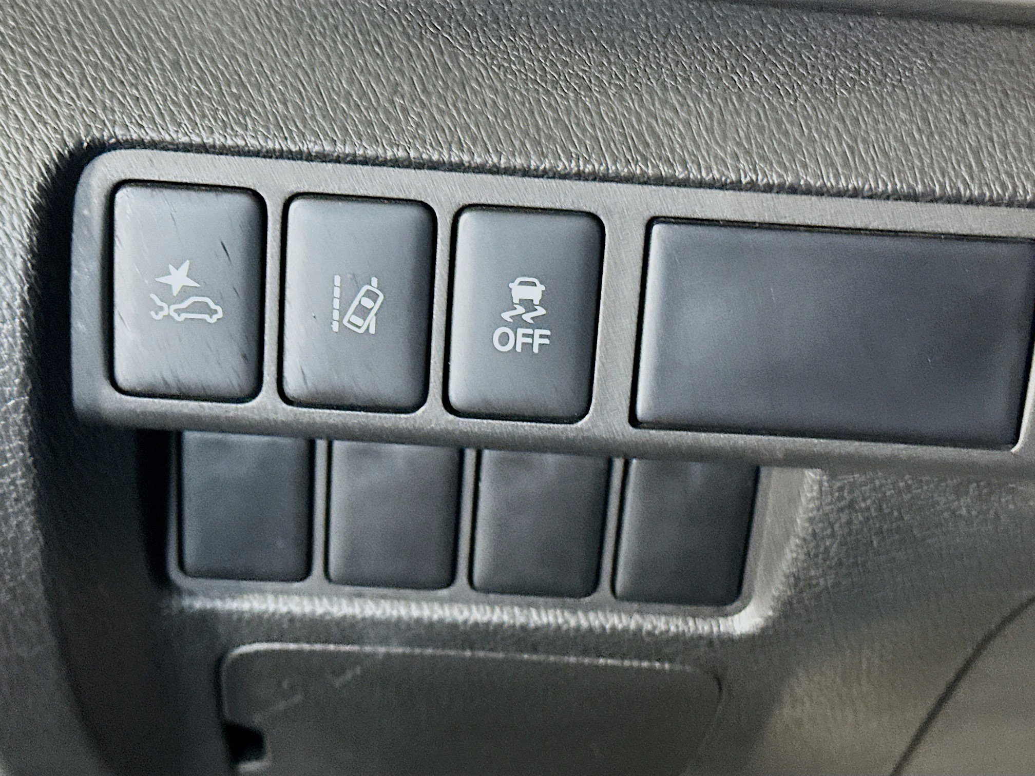 Used 2024 Mitsubishi Eclipse Cross LE image 17