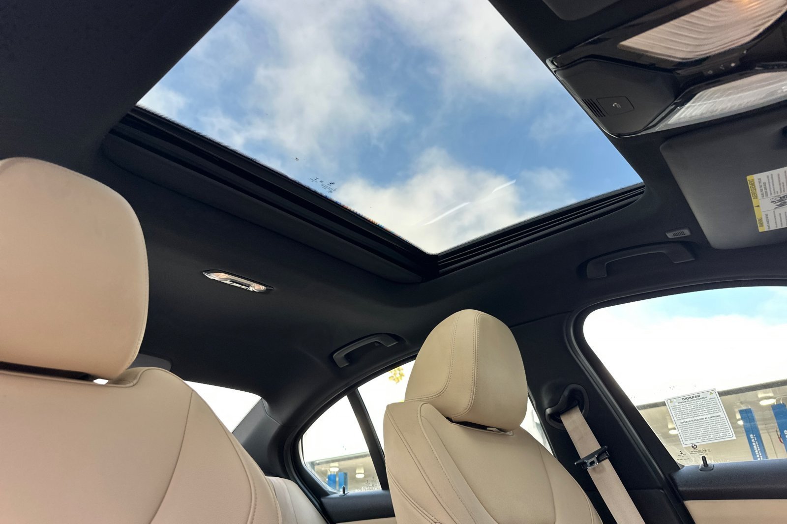 Used 2021 BMW 330i Sedan w/ Convenience Package RWD image 15