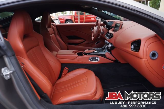 Used 2021 Aston Martin V8 Vantage Coupe image 7