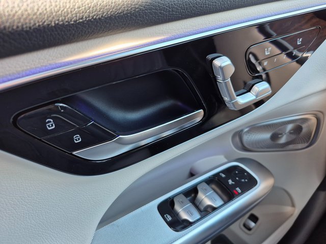 New 2026 Mercedes-Benz GLC 300 4MATIC image 24
