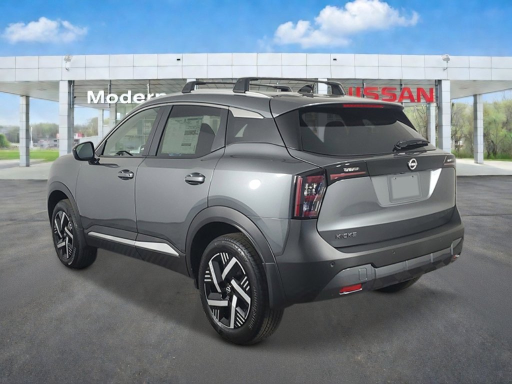 New 2027 Nissan Kicks SV FWD image 3