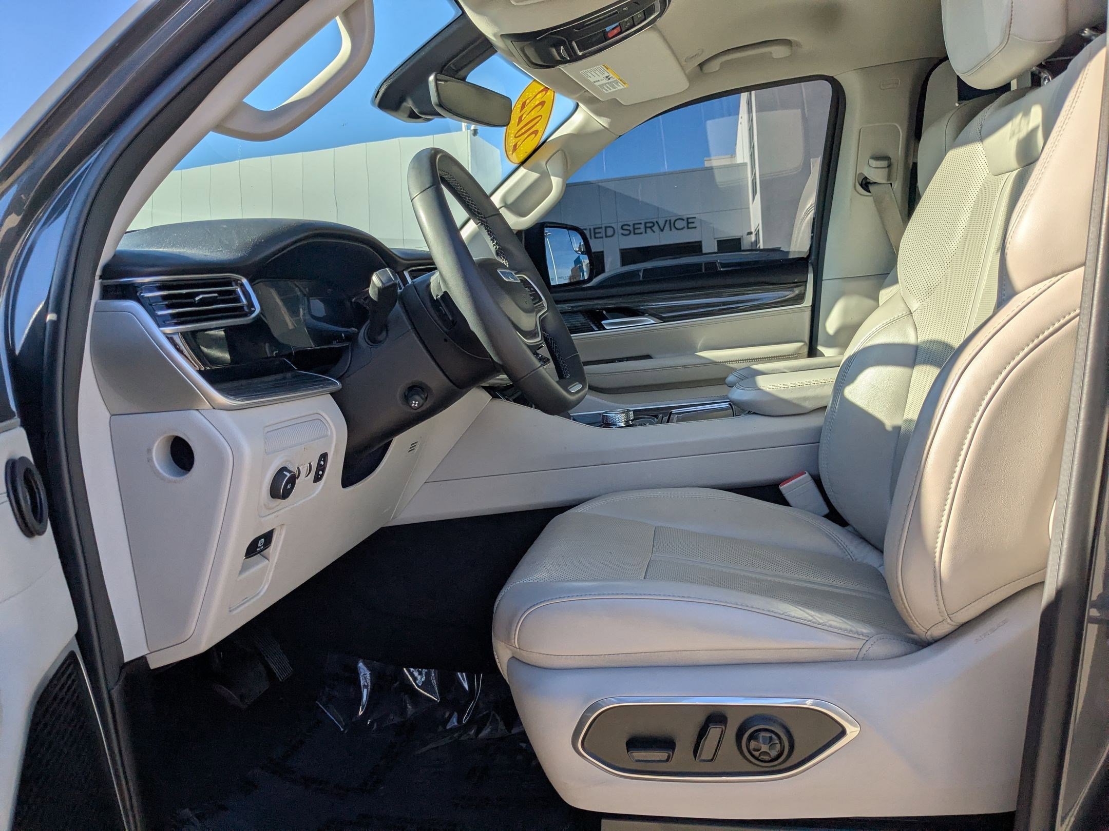 Used 2022 Jeep Wagoneer Series II w/ Convenience Group I image 17