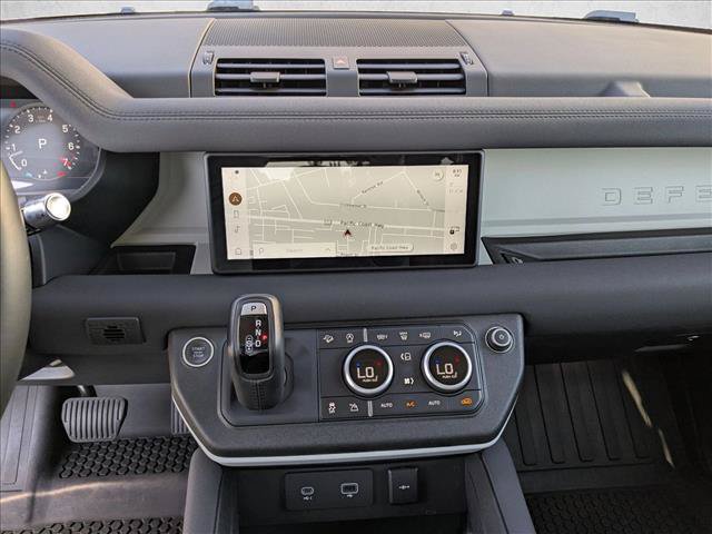 Used 2022 Land Rover Defender 110 SE AWD/4WD image 13