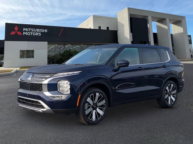 New 2025 Mitsubishi Outlander SE