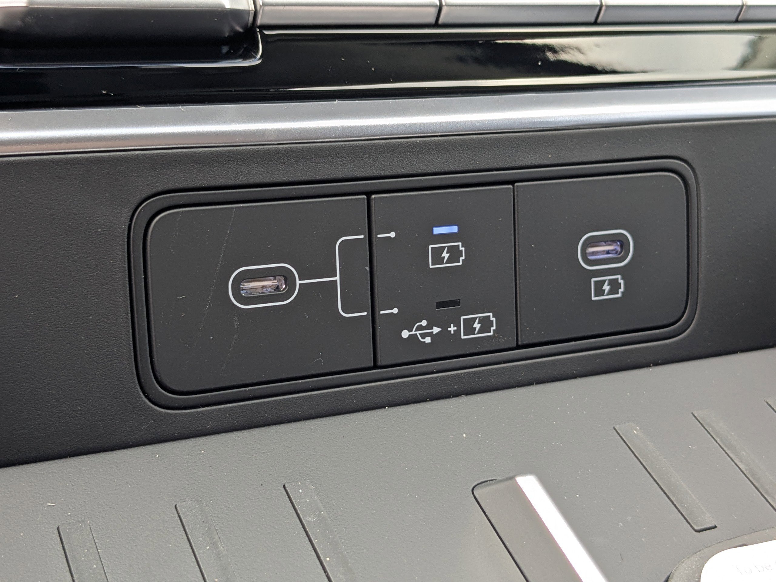 New 2026 Hyundai Santa Fe SE image 29