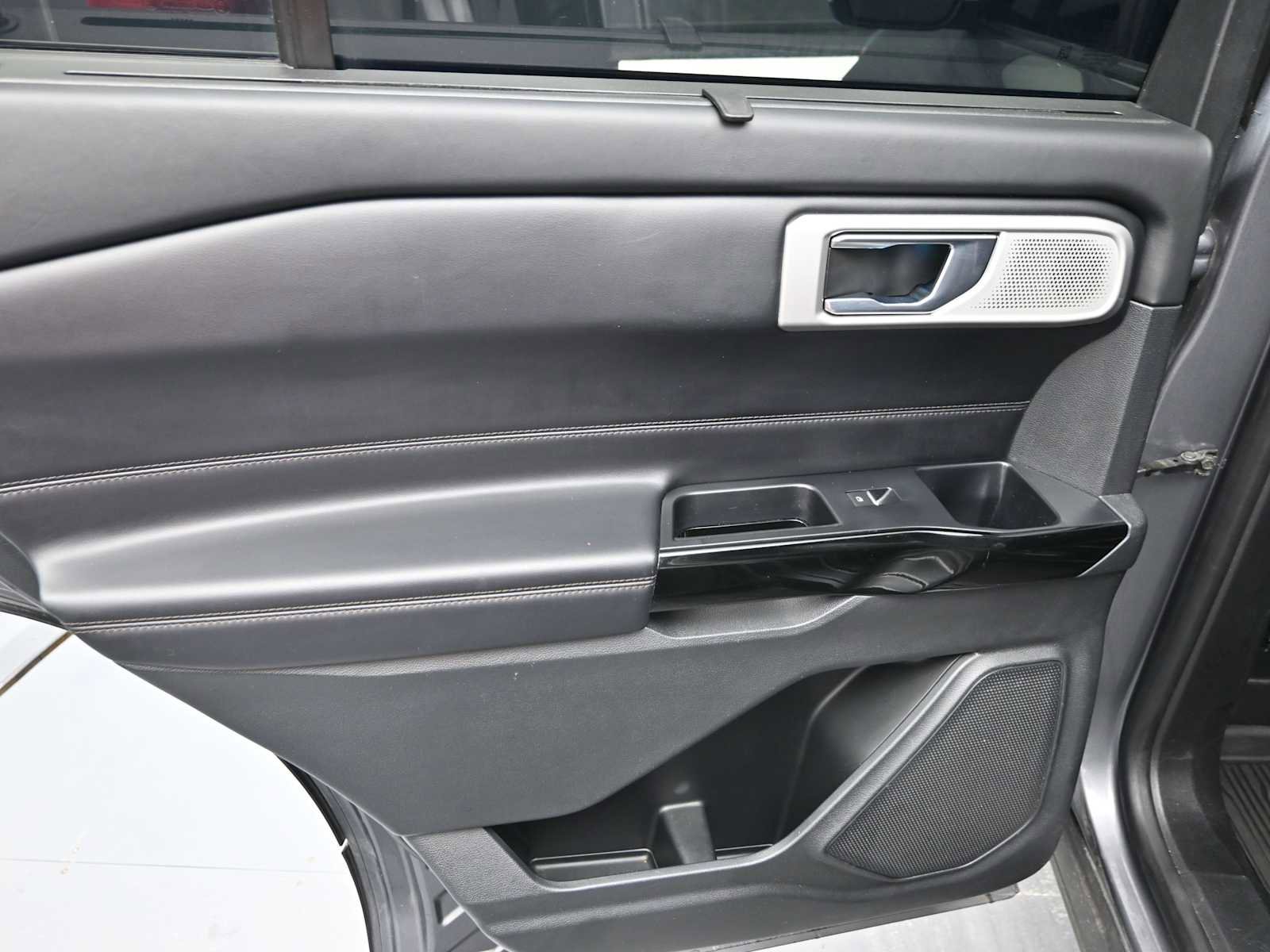 Used 2021 Ford Explorer Platinum w/ Equipment Group 601A image 20