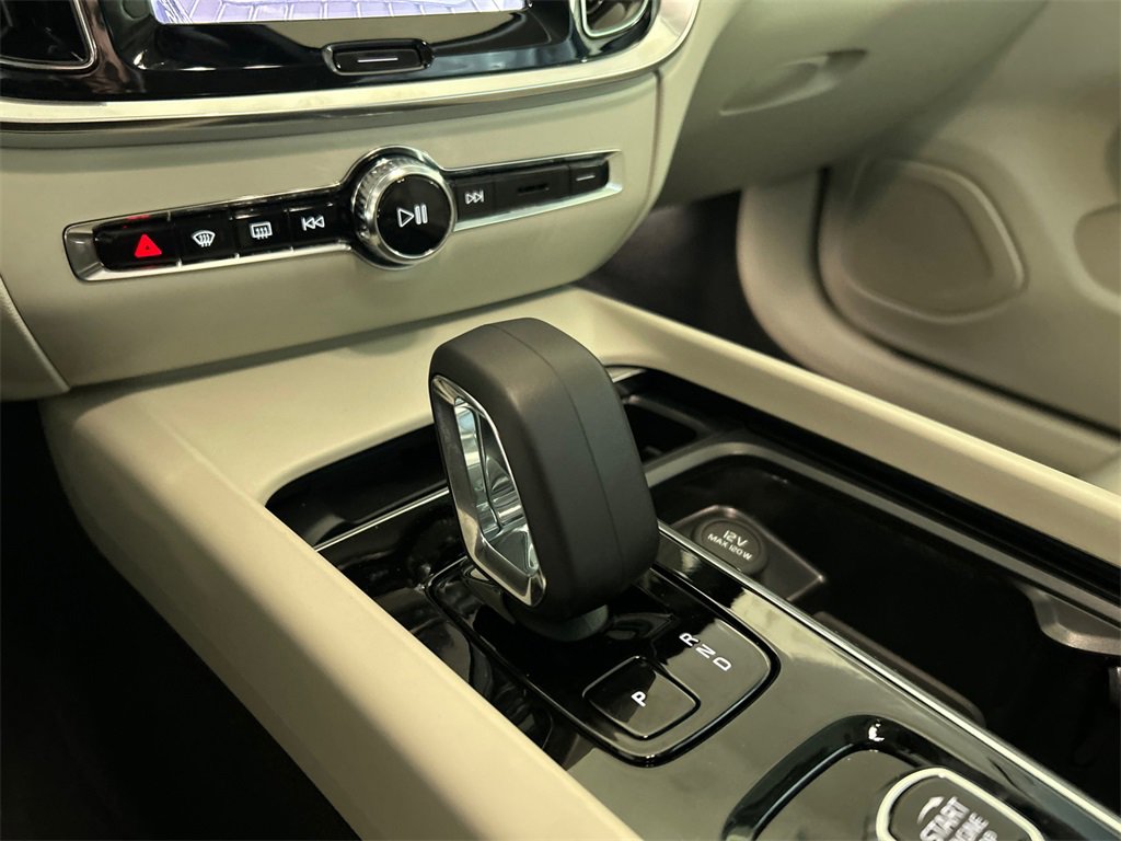 New 2026 Volvo V60 B5 Cross Country Plus w/ Protection Package Premier image 17