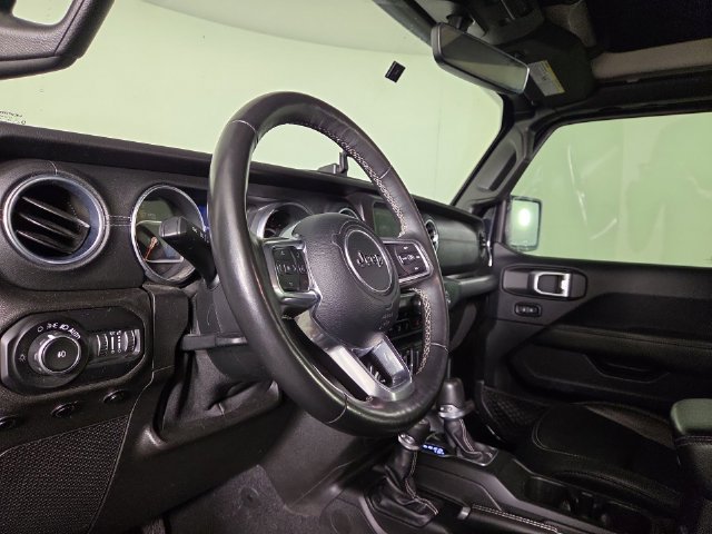 Used 2019 Jeep Wrangler Unlimited Sahara w/ Quick Order Package 24M Moab AWD/4WD image 15