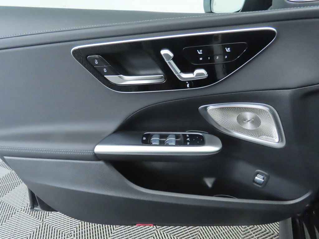 New 2025 Mercedes-Benz C 300 Sedan image 26