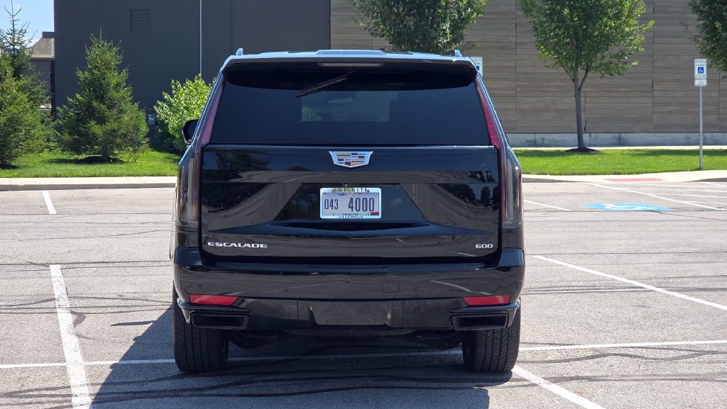 Used 2021 Cadillac Escalade Sport Platinum AWD/4WD image 6