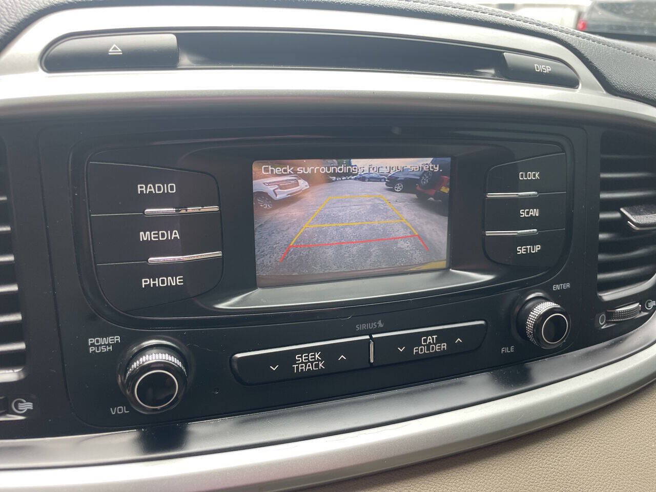 Used 2017 Kia Sorento LX FWD image 16