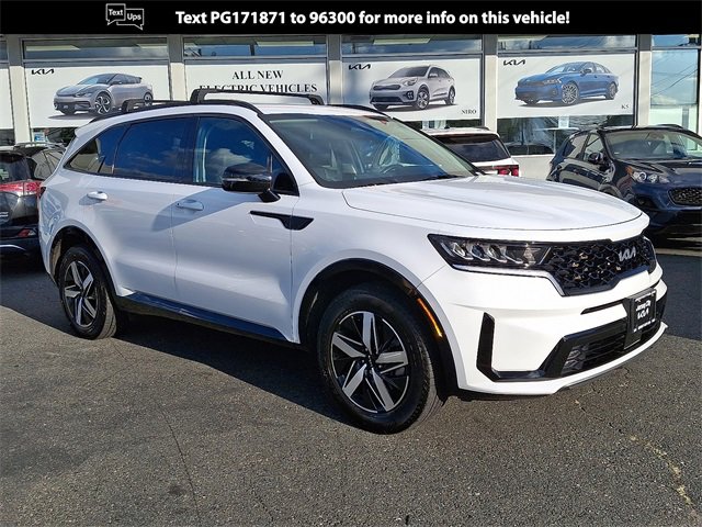 Certified 2023 Kia Sorento EX image 1