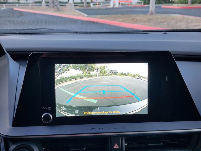 Used 2024 Toyota Prius LE FWD image 14