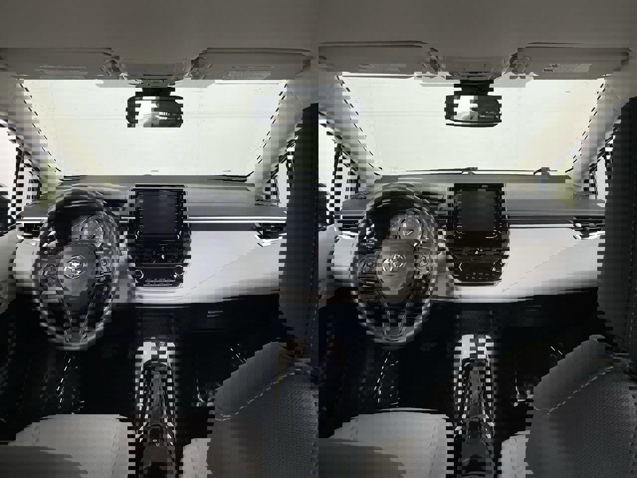 Used 2022 Toyota Corolla LE image 26