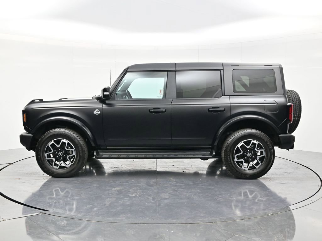 Used 2025 Ford Bronco Outer Banks w/ Matte Film Protection Package AWD/4WD image 8