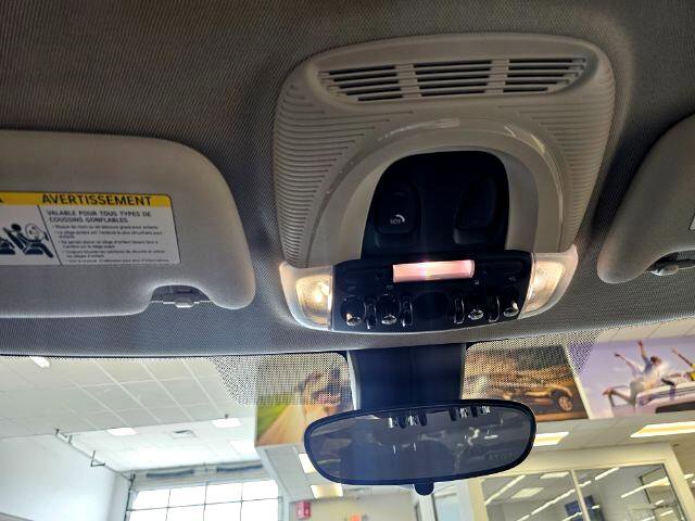 Used 2022 MINI Cooper SE image 21