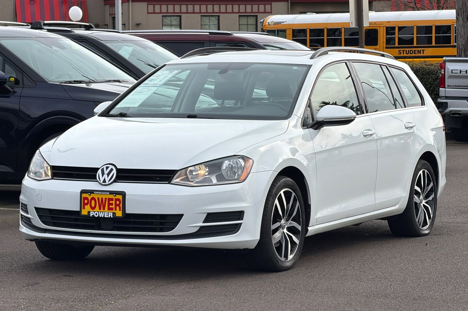 Used 2016 Volkswagen Golf Limited Edition image 8