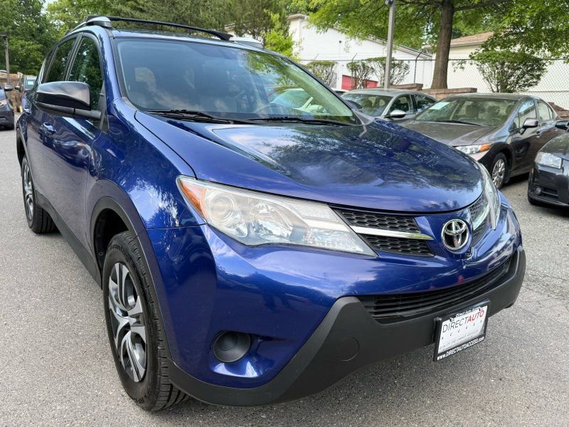 Used 2015 Toyota RAV4 LE AWD/4WD image 1