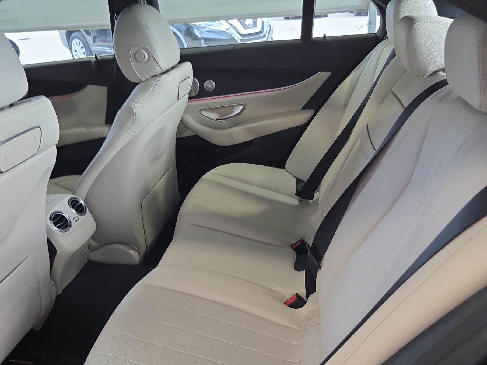 Used 2019 Mercedes-Benz E 300 image 14
