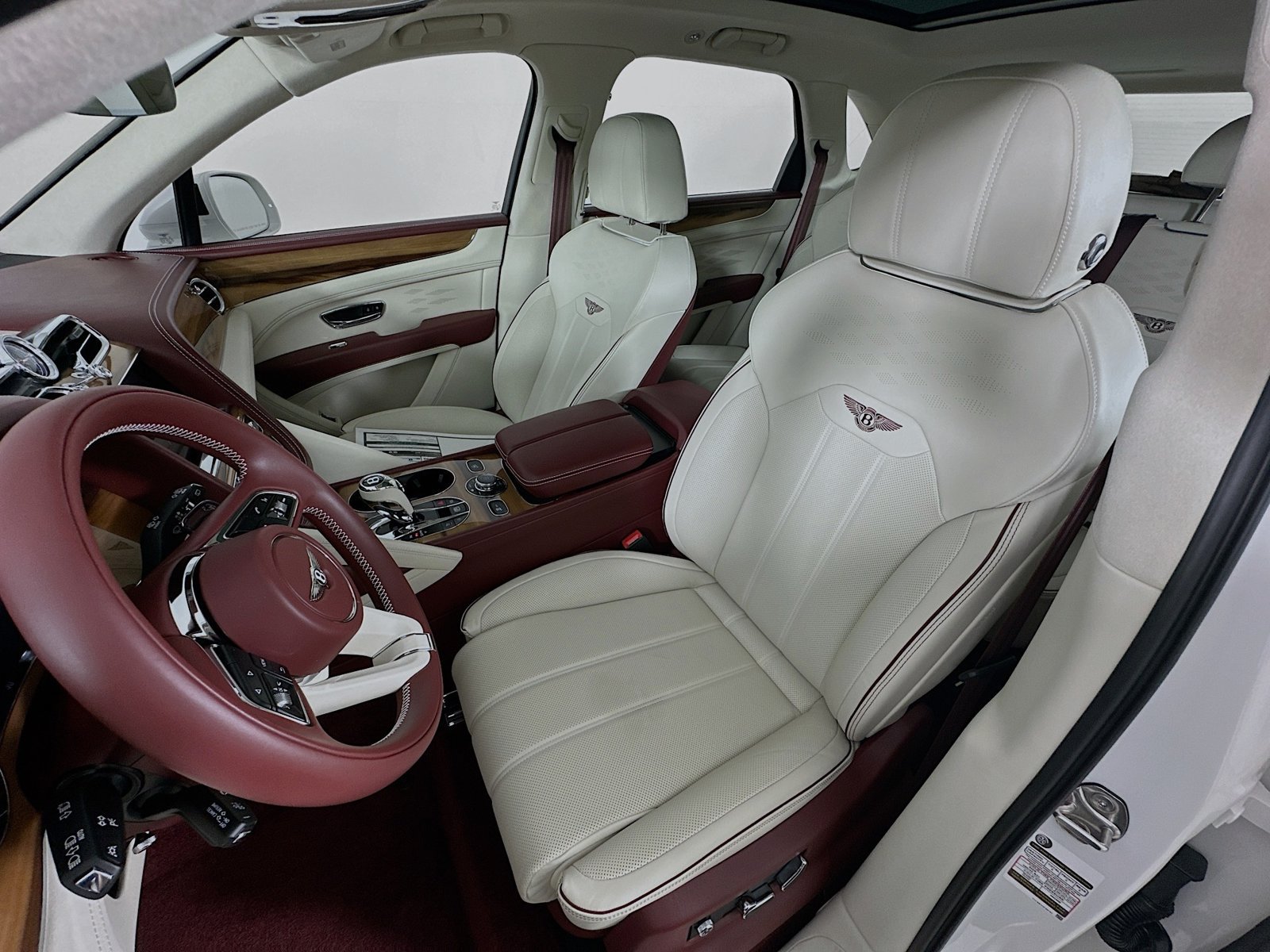 New 2026 Bentley Bentayga AWD/4WD image 37