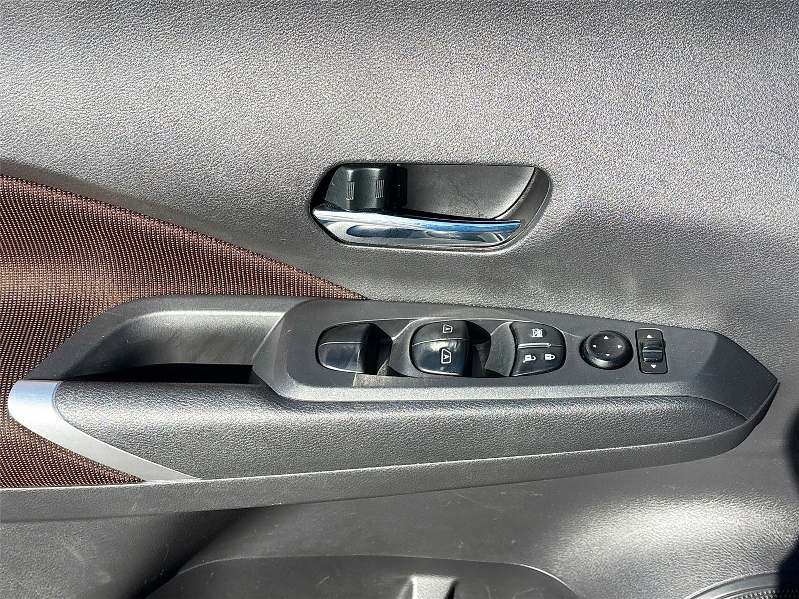 Used 2021 Nissan Kicks SR w/ Interior Electronics Package image 20