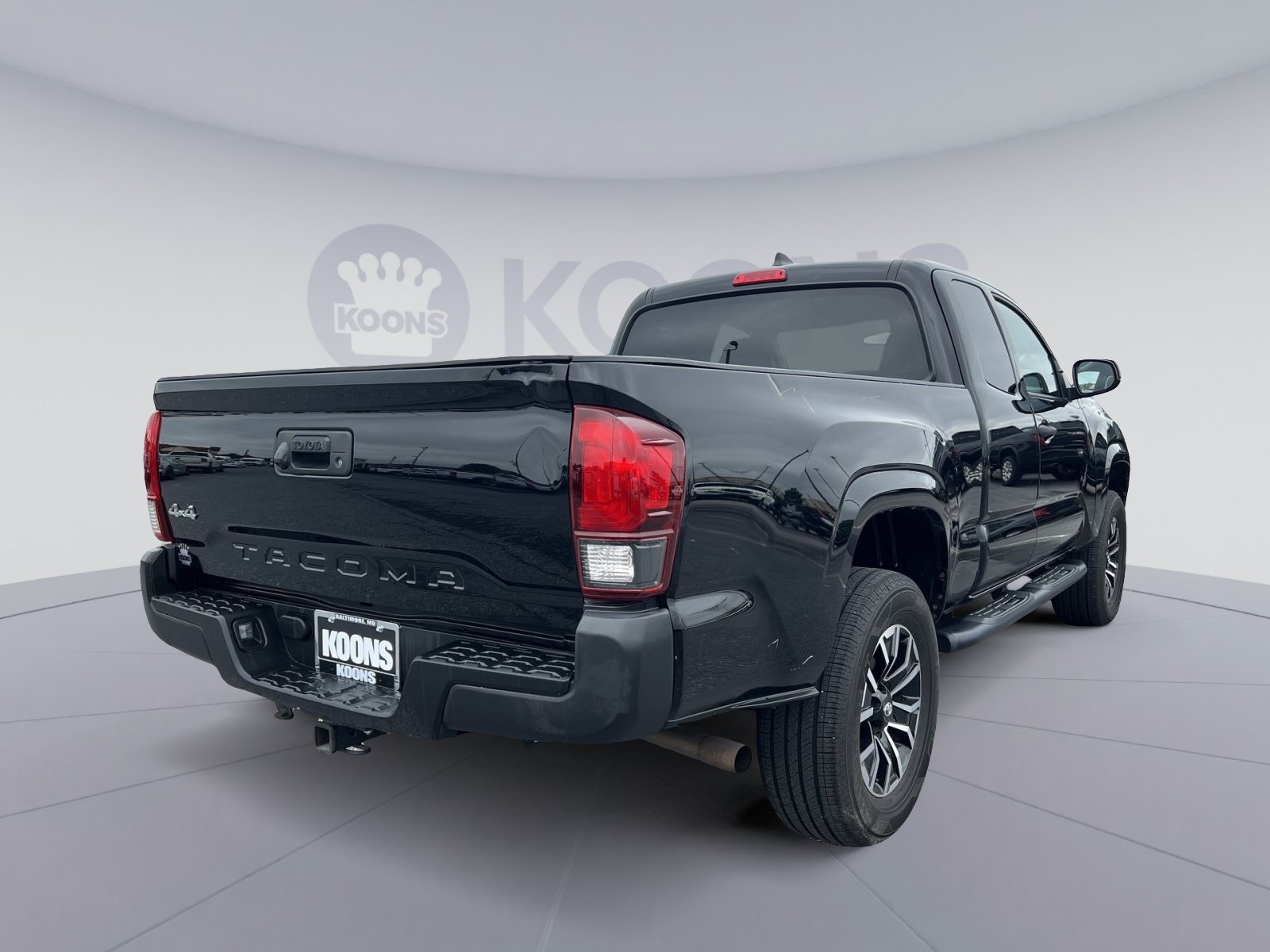 Used 2022 Toyota Tacoma SR AWD/4WD image 7
