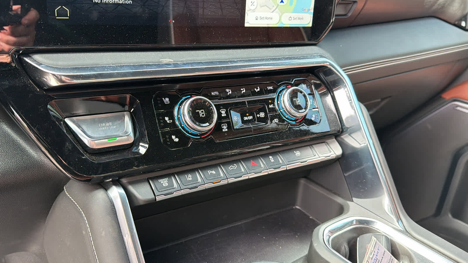 Used 2025 GMC Sierra 3500 Denali Ultimate image 13