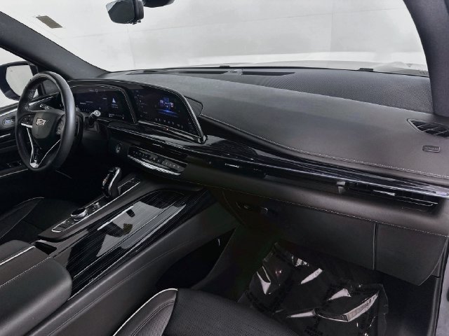Used 2022 Cadillac Escalade Sport w/ Touring Package RWD image 29