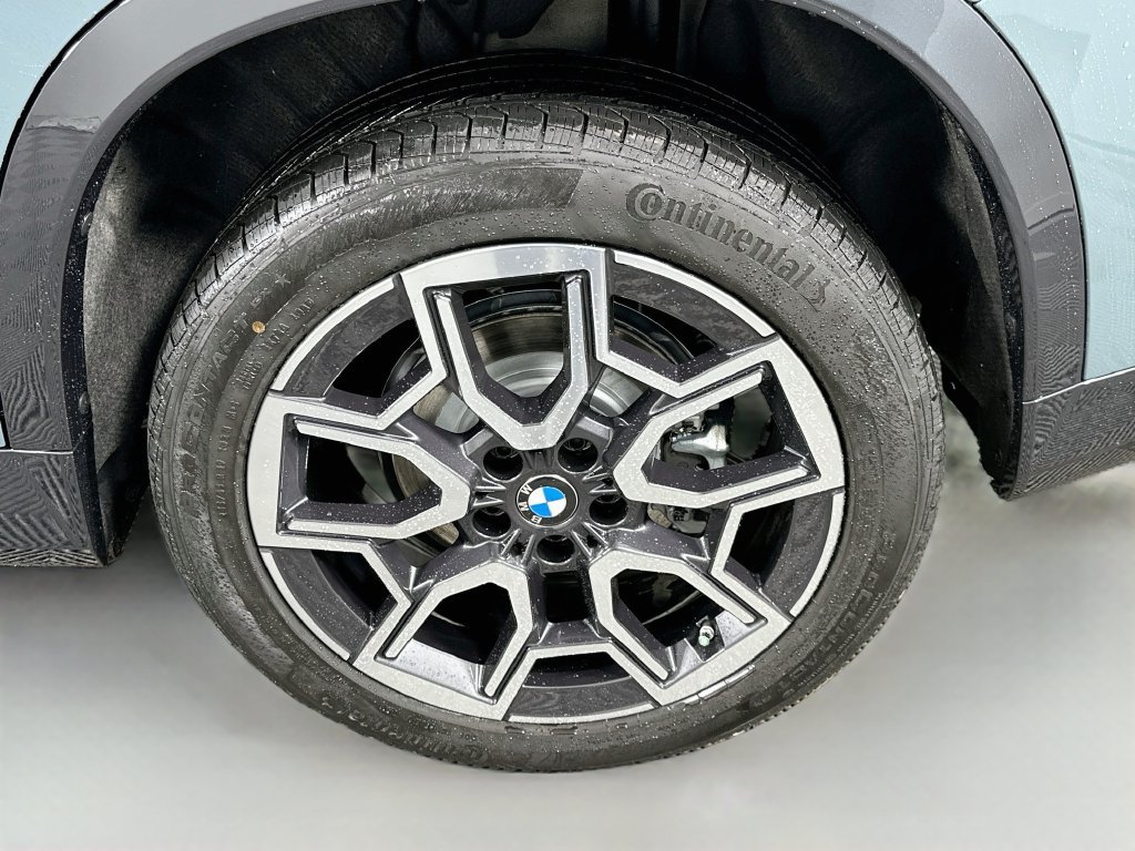 New 2027 BMW X1 xDrive28i w/ Technology Package AWD/4WD image 23