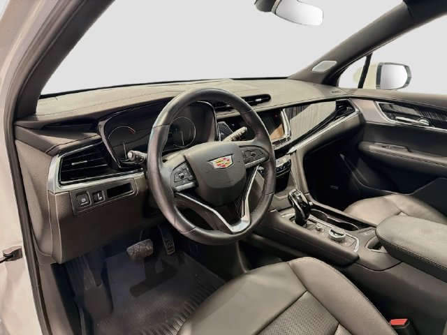Certified 2024 Cadillac XT6 Premium Luxury w/ LPO, Floor Liner Package AWD/4WD image 8