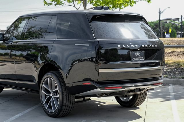 New 2027 Land Rover Range Rover Long Wheelbase SE AWD/4WD image 14