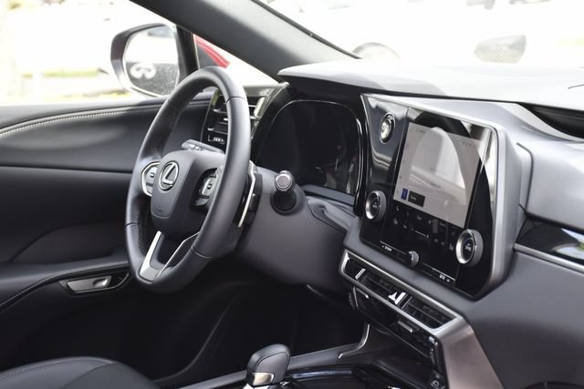 Used 2025 Lexus RX 350 FWD w/ Technology Package image 29