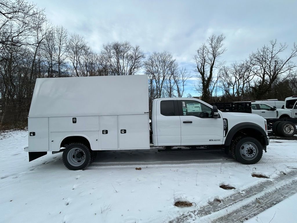 New 2026 Ford F550 4x4 Supercab Super Duty image 4