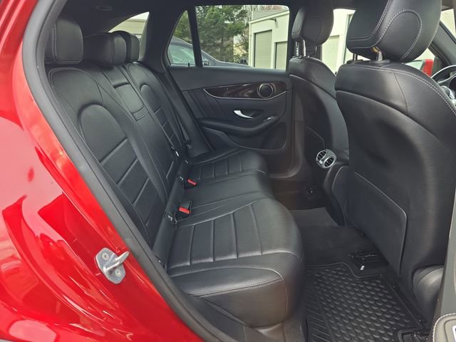 Used 2020 Mercedes-Benz GLC 300 4MATIC w/ AMG Line image 12