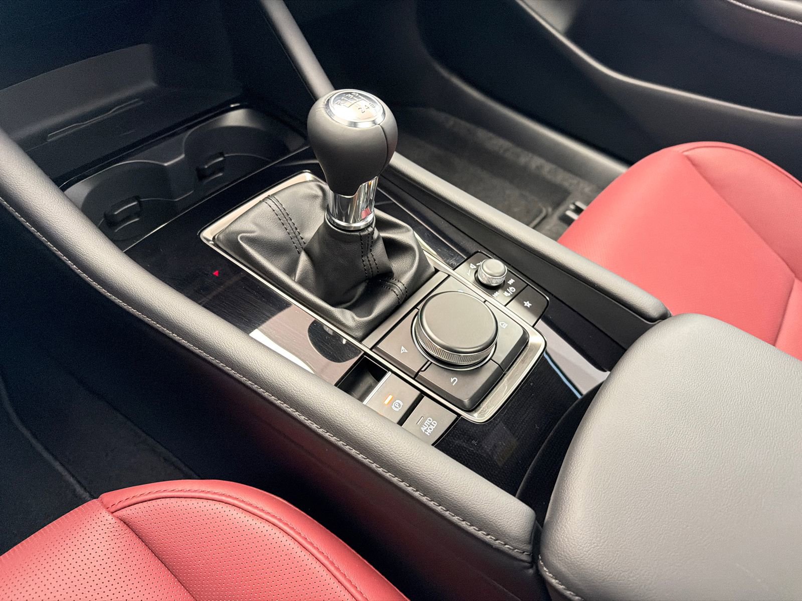 New 2026 MAZDA MAZDA3 2.5 S Hatchback w/ Premium Pkg image 28