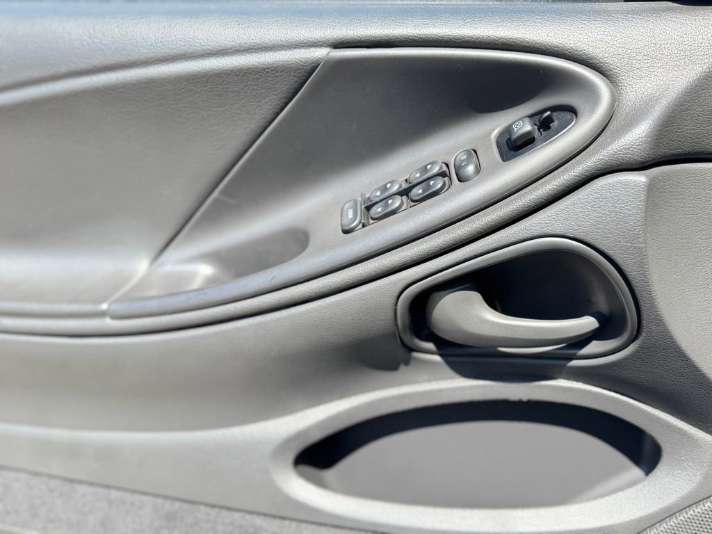 Used 2003 Ford Mustang Cobra image 18