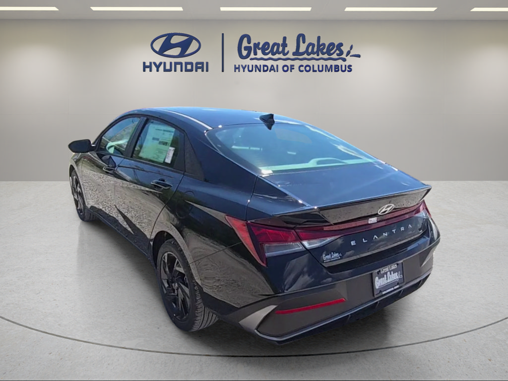New 2026 Hyundai Elantra Sport FWD image 5