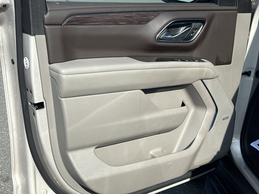 Used 2024 Chevrolet Tahoe LT image 9