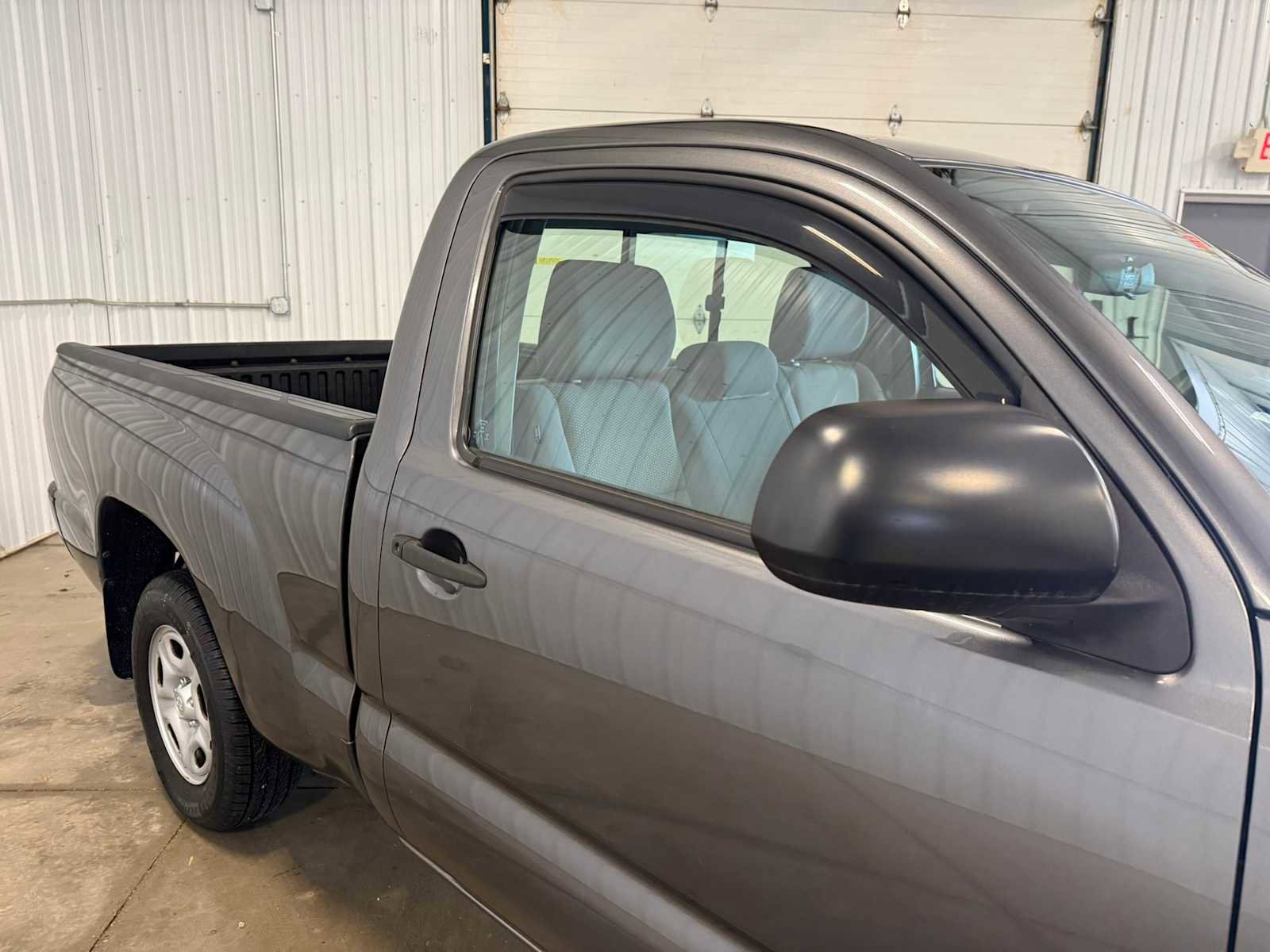 Used 2014 Toyota Tacoma 2WD Regular Cab image 11