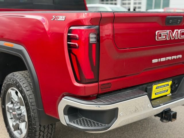 Used 2025 GMC Sierra 2500 SLT w/ SLT Premium Package AWD/4WD image 9